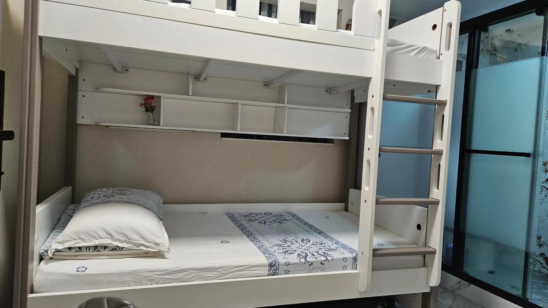 Guest house 香港春天旅馆 Hotel
